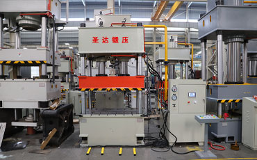 200噸四柱液壓機(jī)有多重？