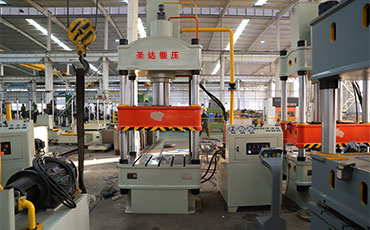 200噸四柱液壓機(jī)價(jià)格多少？